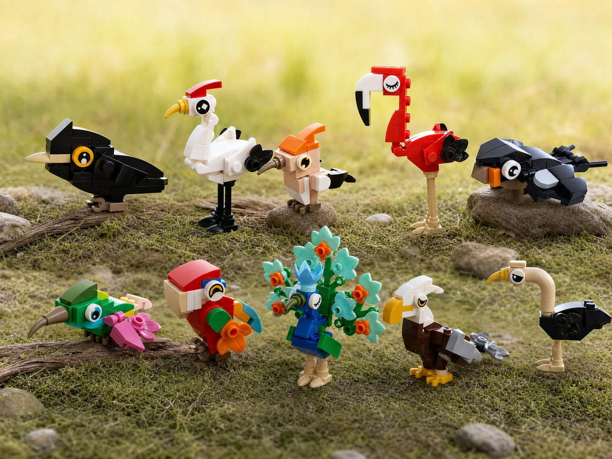 ZERIO Feather Friends – 10 kis építőkocka madár egymás mellett